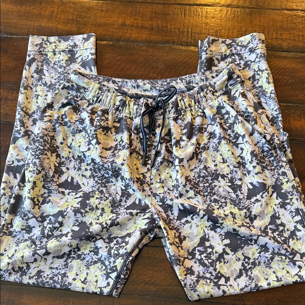 lululemon athletica Patterned Joggers - Grey and Yellow
